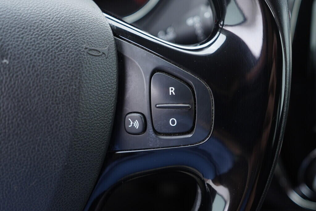 OV190V09002_27.webp_CAPTUR  1.2  87 kW manuál