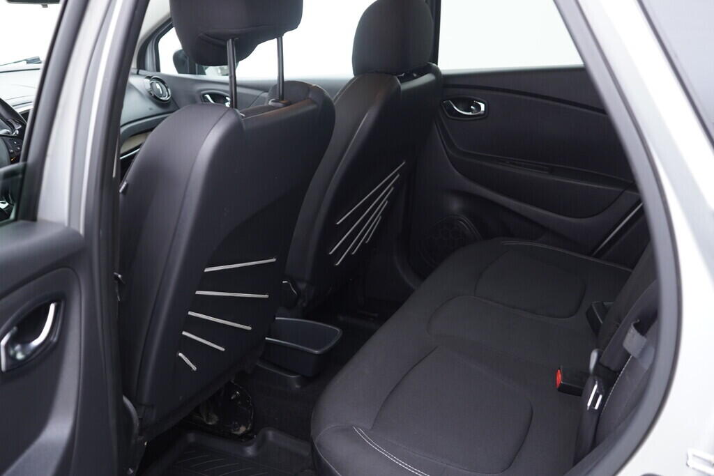 OV190V09002_38.webp_CAPTUR  1.2  87 kW manuál