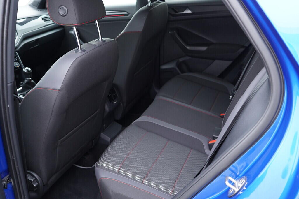 OV190V09008_37.webp_T-ROC Sport 2.0 TDI 110 kW manuál