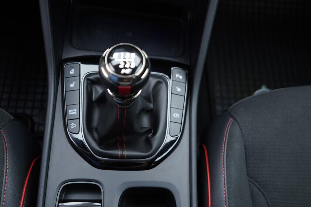 OV190V09010_42.webp_TUCSON N-line 1.6  110 kW manuál