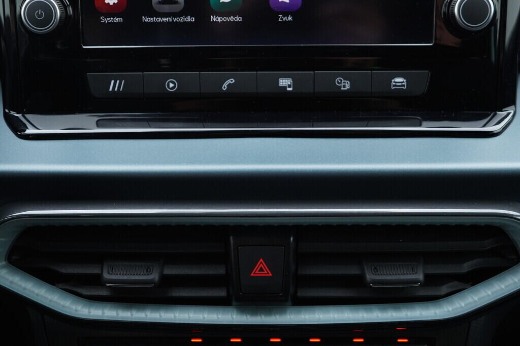 OV190V09011_30.webp_ARONA Xperience 1.0 TSI 81 kW automat, DPH