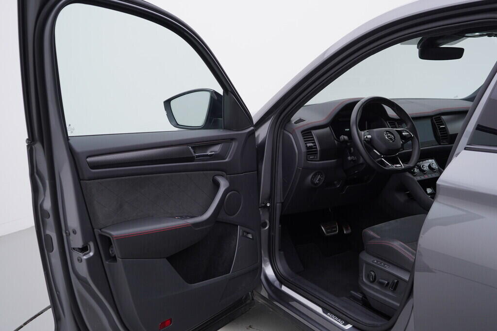 OV190V09012_18.webp_KODIAQ RS 2.0 TSI 180 kW automat, DPH