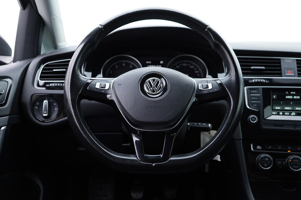 OV190V09017_30.webp_GOLF Highline 1.4 TSI 92 kW manuál