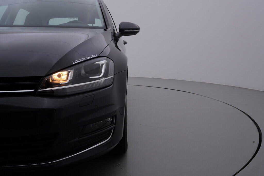 OV190V09017_44.webp_GOLF Highline 1.4 TSI 92 kW manuál