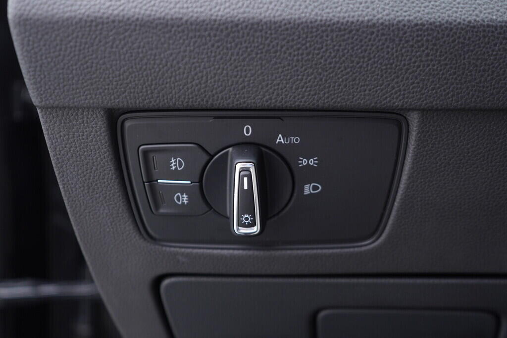 OV190V09026_28.webp_PASSAT Highline 2.0 TDI 110 kW automat
