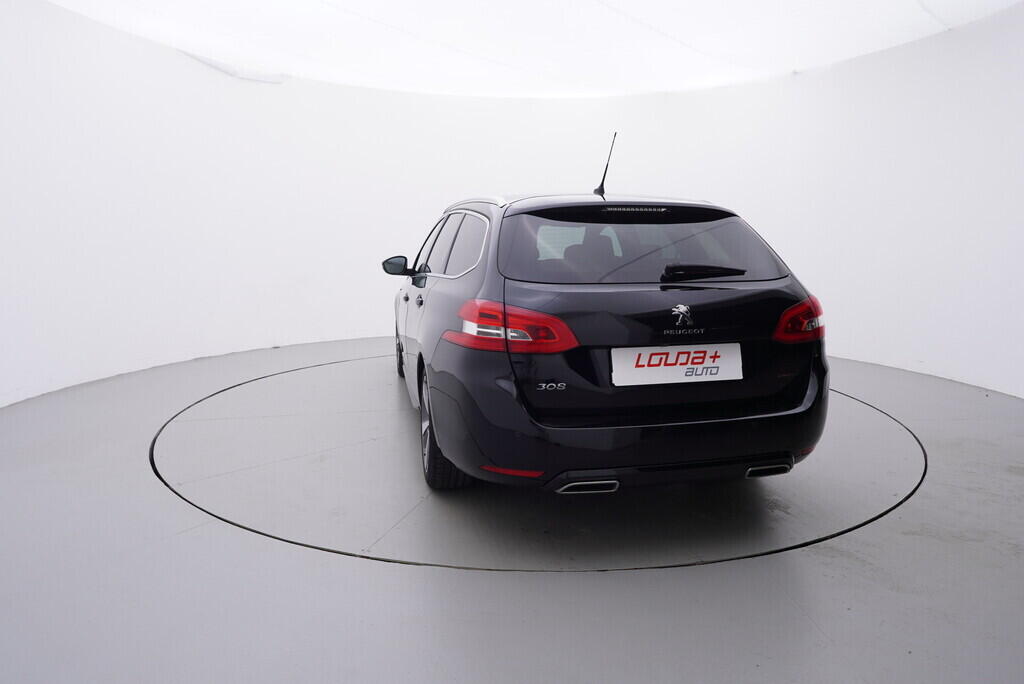 OV190V09027_13.webp_308 GT Line  1.5 HDI 96 kW manuál