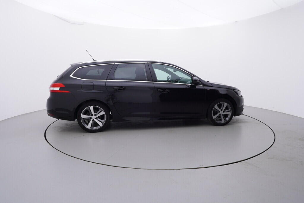 OV190V09027_15.webp_308 GT Line  1.5 HDI 96 kW manuál