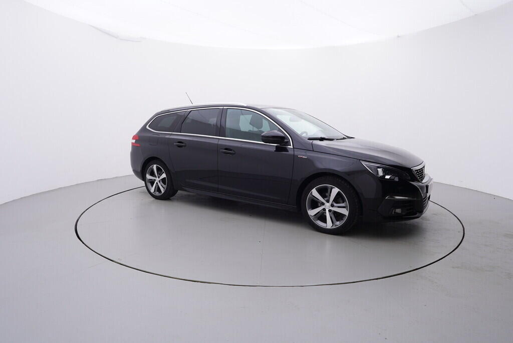 OV190V09027_16.webp_308 GT Line  1.5 HDI 96 kW manuál