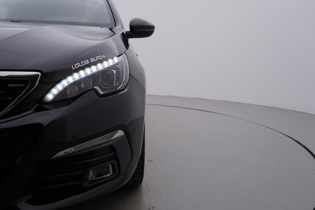 OV190V09027_44.webp_308 GT Line  1.5 HDI 96 kW manuál