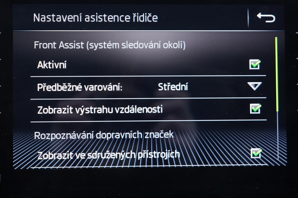 OV190V09028_29.webp_KAROQ Style 1.5 TSI 110 kW automat