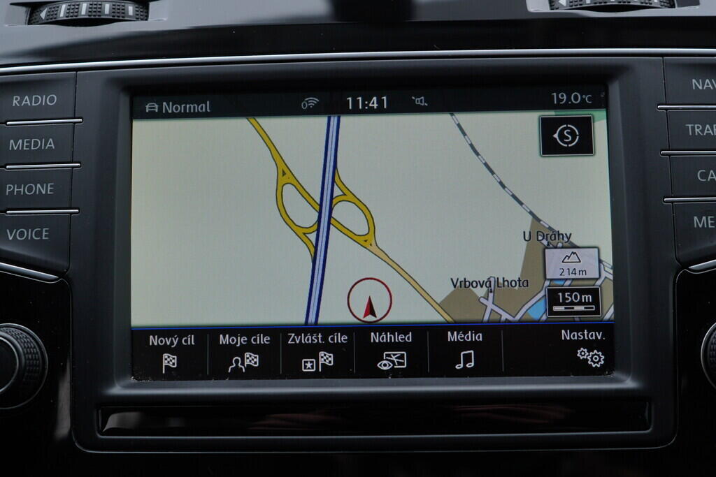 OV190V09030_32.webp_GOLF Allstar 1.4 TSI 110 kW automat