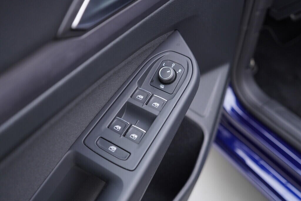 OV190V09031_20.webp_GOLF Style  eTSI 1.5 TSI 110 kW automat