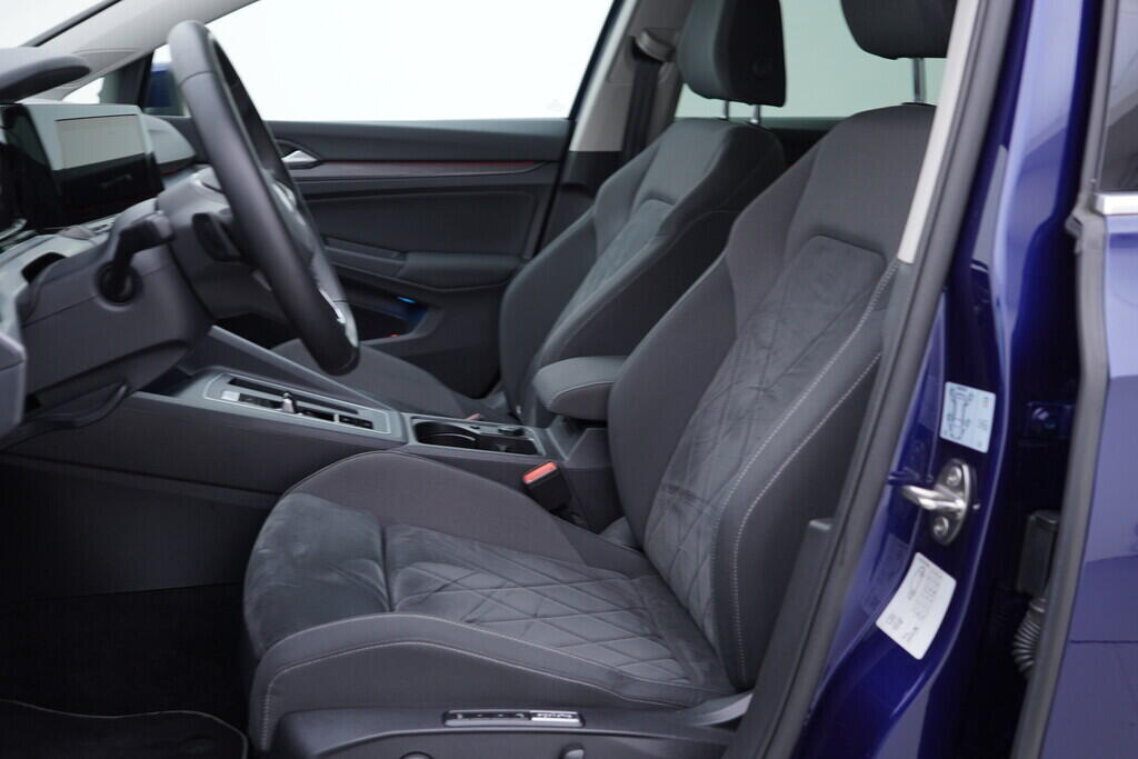 OV190V09031_23.webp_GOLF Style  eTSI 1.5 TSI 110 kW automat