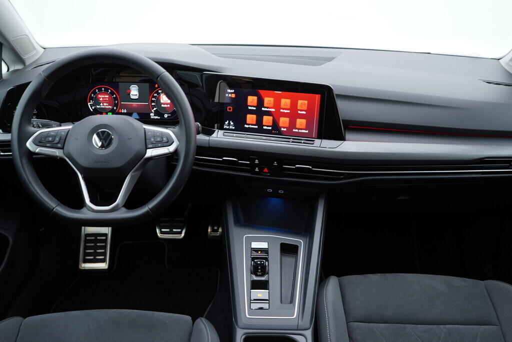 OV190V09031_26.webp_GOLF Style  eTSI 1.5 TSI 110 kW automat