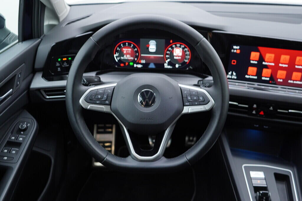 OV190V09031_27.webp_GOLF Style  eTSI 1.5 TSI 110 kW automat