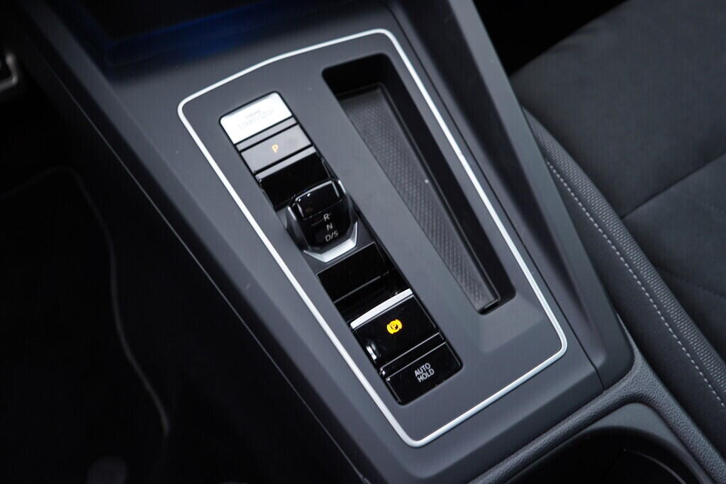 OV190V09031_32.webp_GOLF Style  eTSI 1.5 TSI 110 kW automat