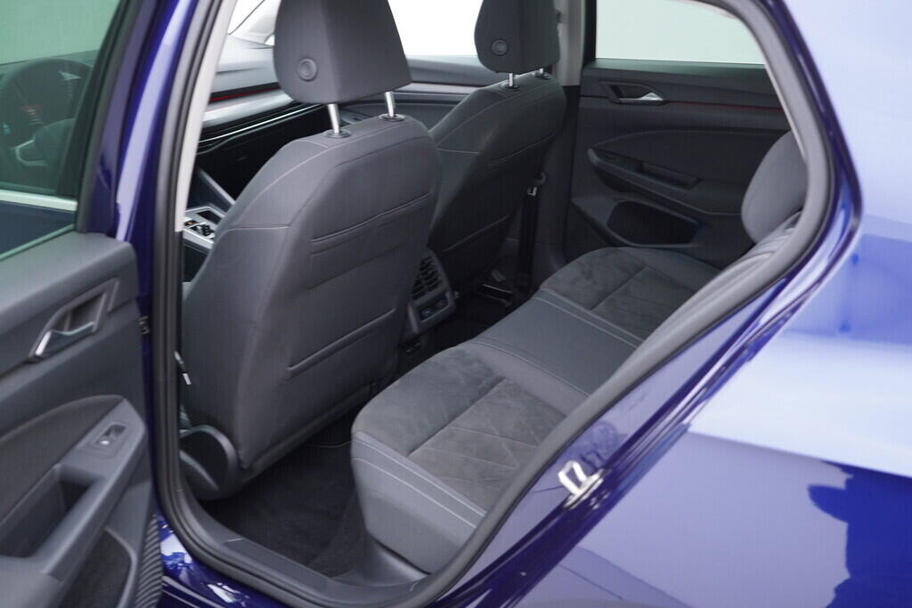 OV190V09031_33.webp_GOLF Style  eTSI 1.5 TSI 110 kW automat