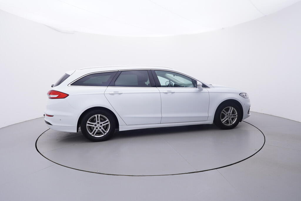 OV190V09032_15.webp_MONDEO Titanium 2.0  110 kW manuál