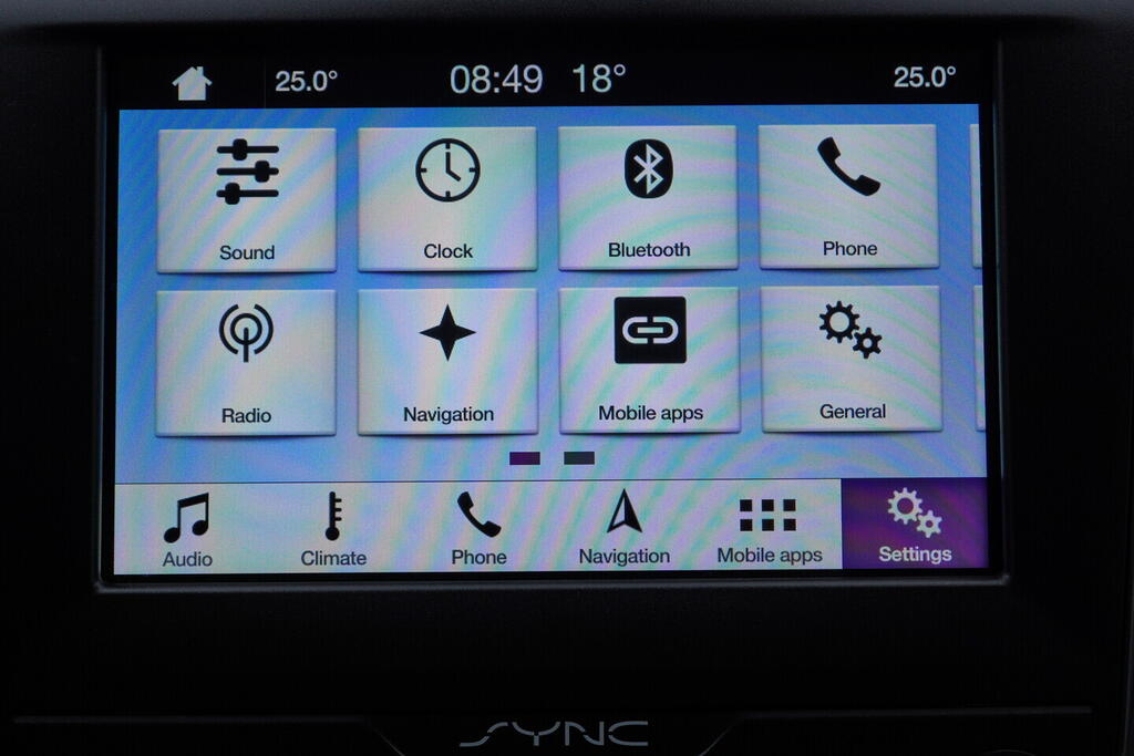 OV190V09032_27.webp_MONDEO Titanium 2.0  110 kW manuál