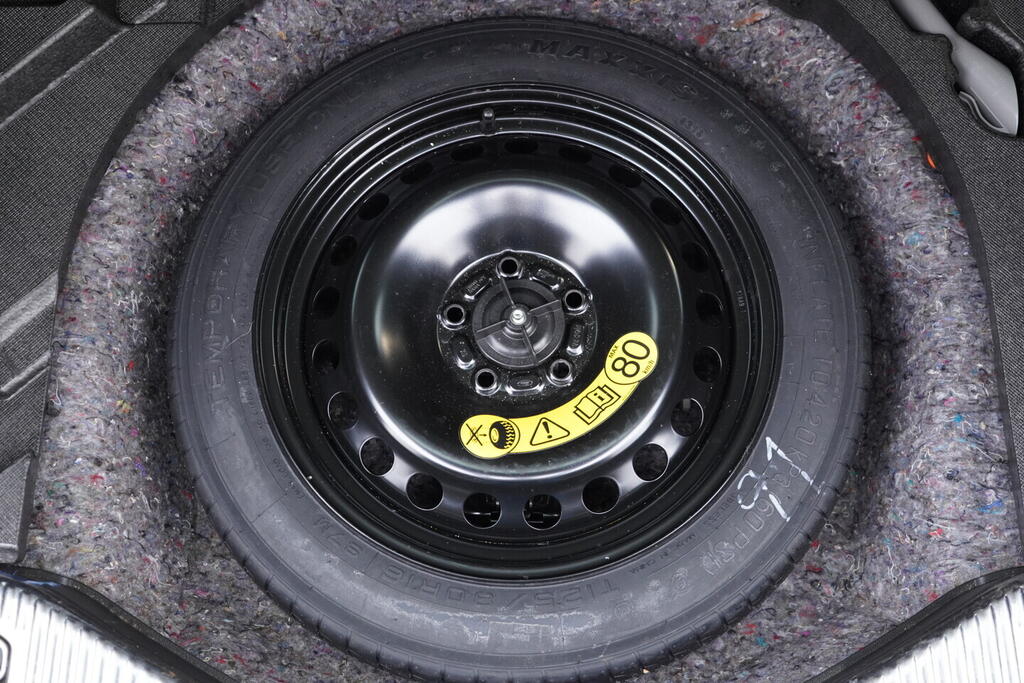 OV190V09032_38.webp_MONDEO Titanium 2.0  110 kW manuál