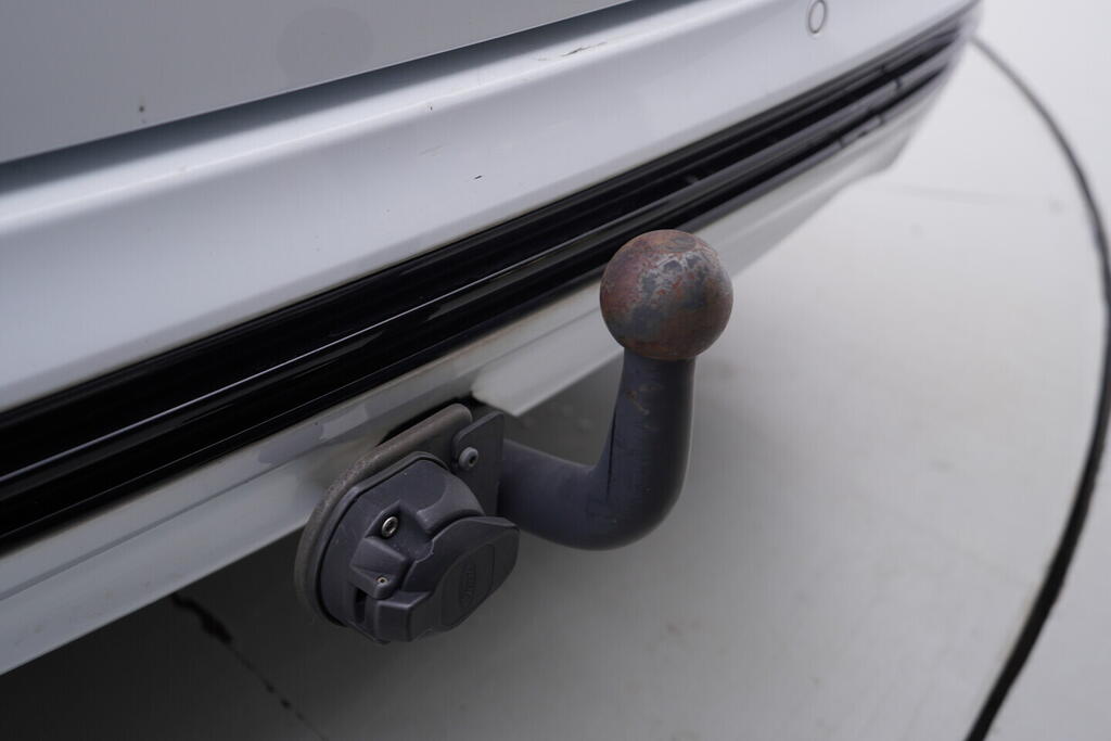 OV190V09032_40.webp_MONDEO Titanium 2.0  110 kW manuál