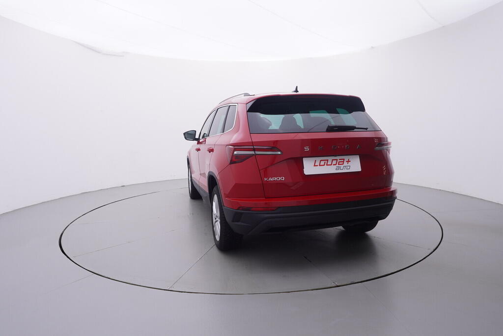 OV190V09034_13.webp_KAROQ Selection 1.5 TSI 110 kW automat, DPH