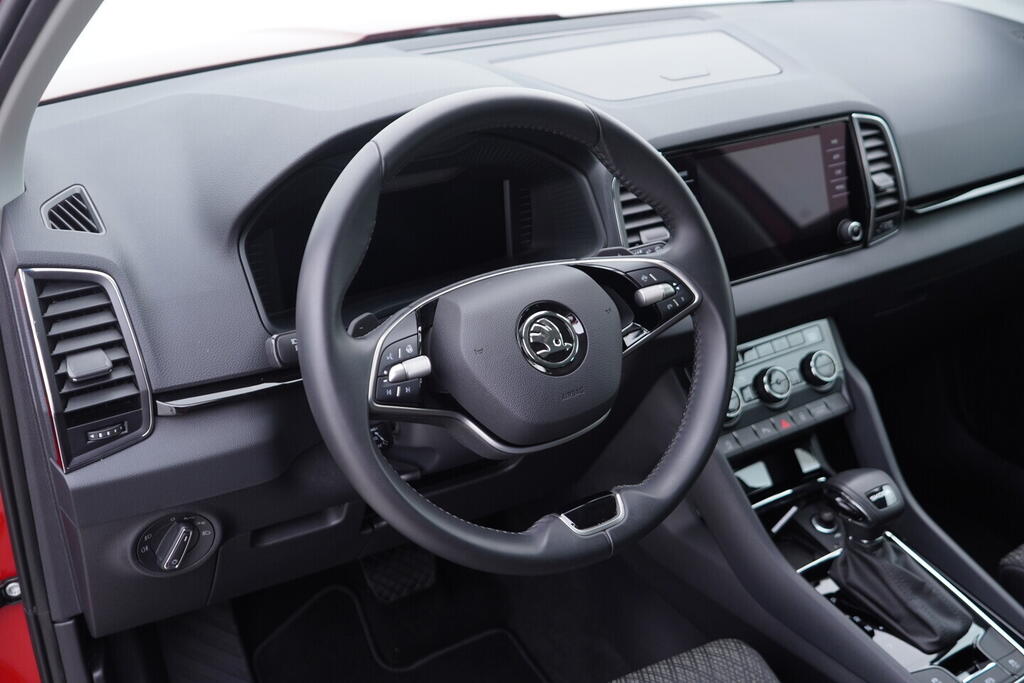 OV190V09034_22.webp_KAROQ Selection 1.5 TSI 110 kW automat, DPH