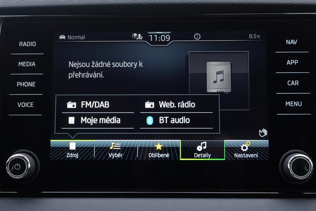 OV190V09034_31.webp_KAROQ Selection 1.5 TSI 110 kW automat, DPH