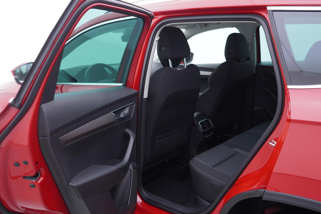 OV190V09034_35.webp_KAROQ Selection 1.5 TSI 110 kW automat, DPH