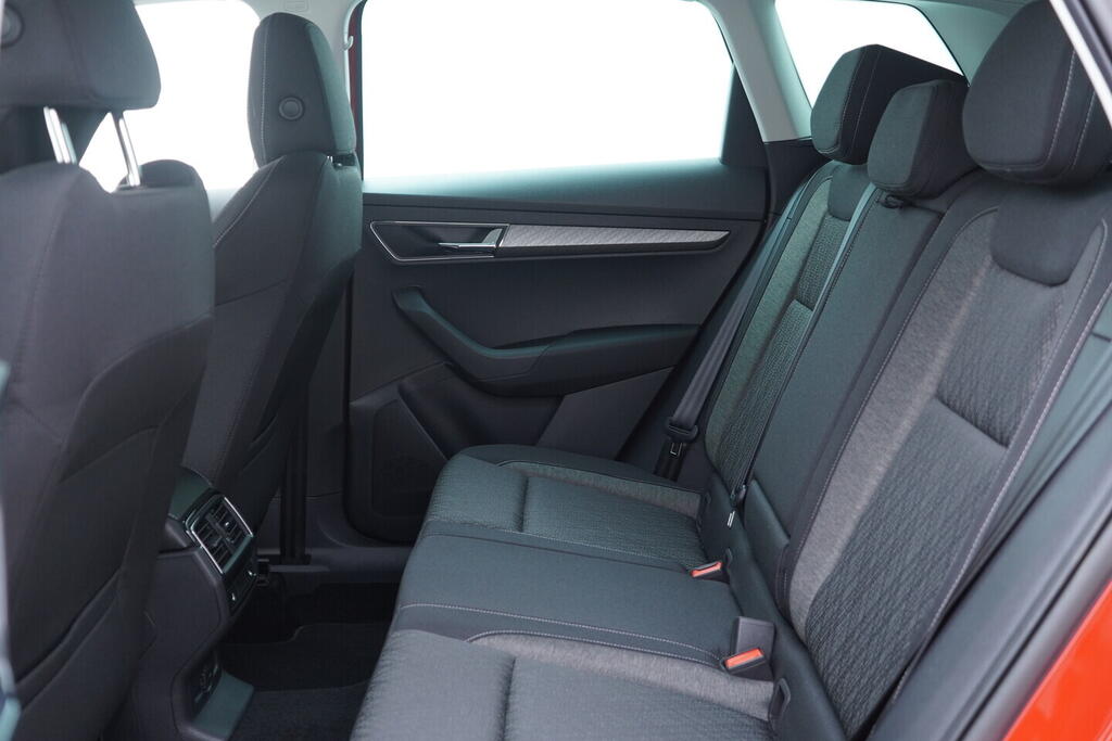 OV190V09034_37.webp_KAROQ Selection 1.5 TSI 110 kW automat, DPH