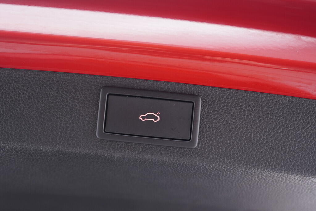 OV190V09034_38.webp_KAROQ Selection 1.5 TSI 110 kW automat, DPH