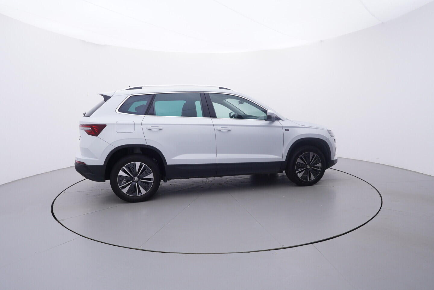 OV190V09035_15.webp_KAROQ Selection 1.5 TSI 110 kW automat, DPH