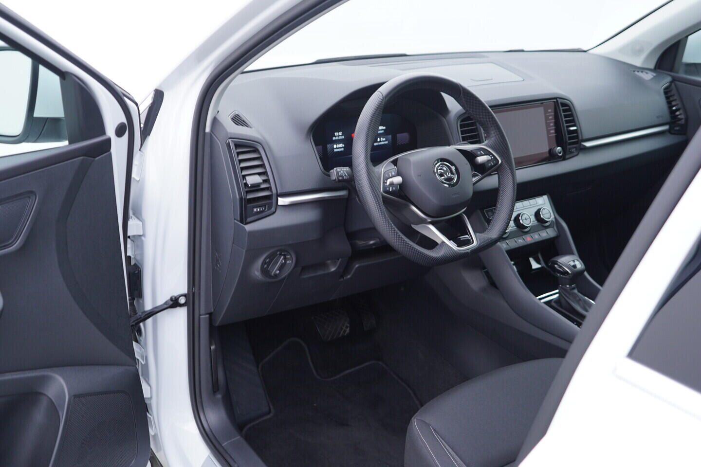 OV190V09035_18.webp_KAROQ Selection 1.5 TSI 110 kW automat, DPH