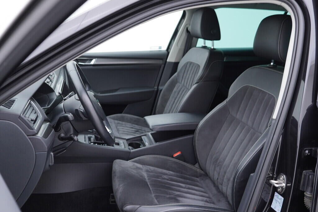 OV190V09036_23.webp_SUPERB Style Plus 2.0 TDI 110 kW automat