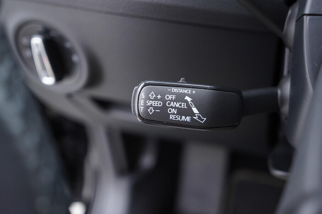 OV190V09036_25.webp_SUPERB Style Plus 2.0 TDI 110 kW automat