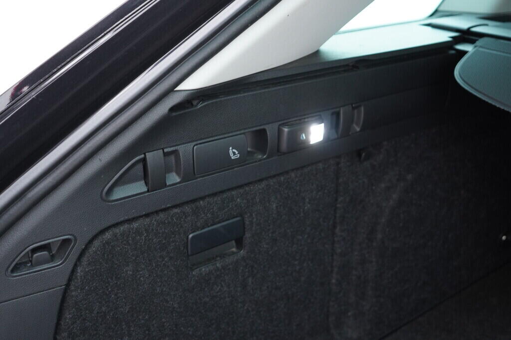 OV190V09036_46.webp_SUPERB Style Plus 2.0 TDI 110 kW automat