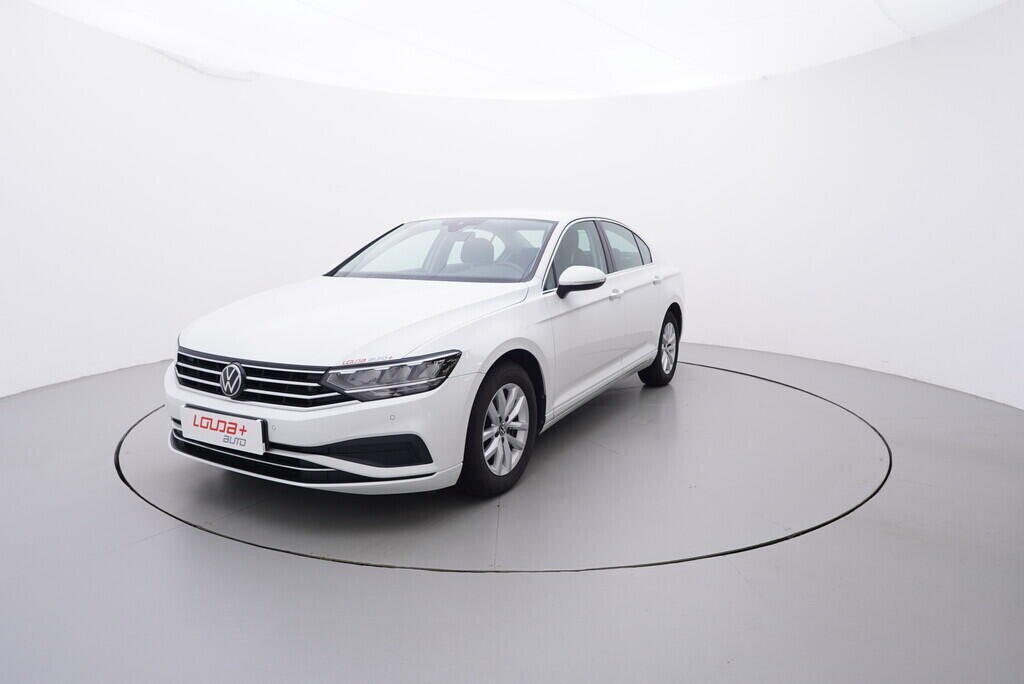 OV190V09040_10.webp_PASSAT Business 1.5 TSI 110 kW manuál, DPH
