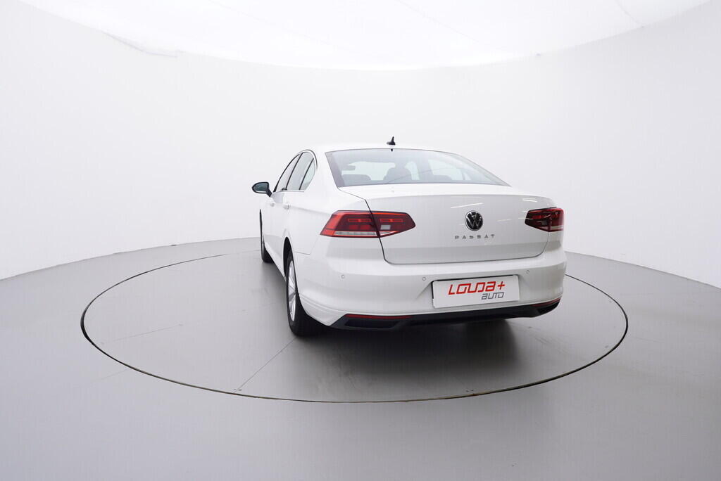 OV190V09040_13.webp_PASSAT Business 1.5 TSI 110 kW manuál, DPH