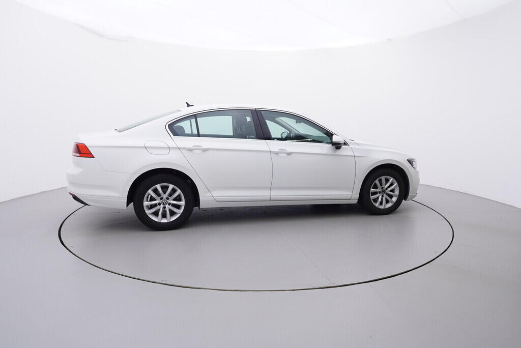 OV190V09040_15.webp_PASSAT Business 1.5 TSI 110 kW manuál, DPH