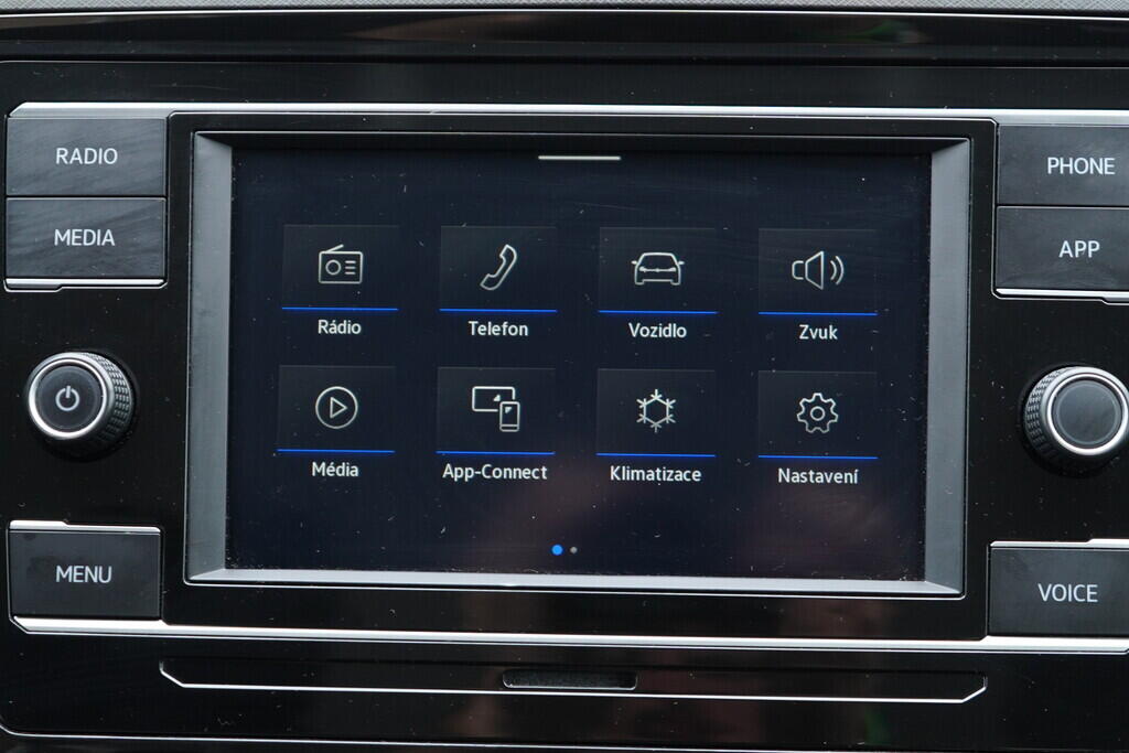 OV190V09040_29.webp_PASSAT Business 1.5 TSI 110 kW manuál, DPH