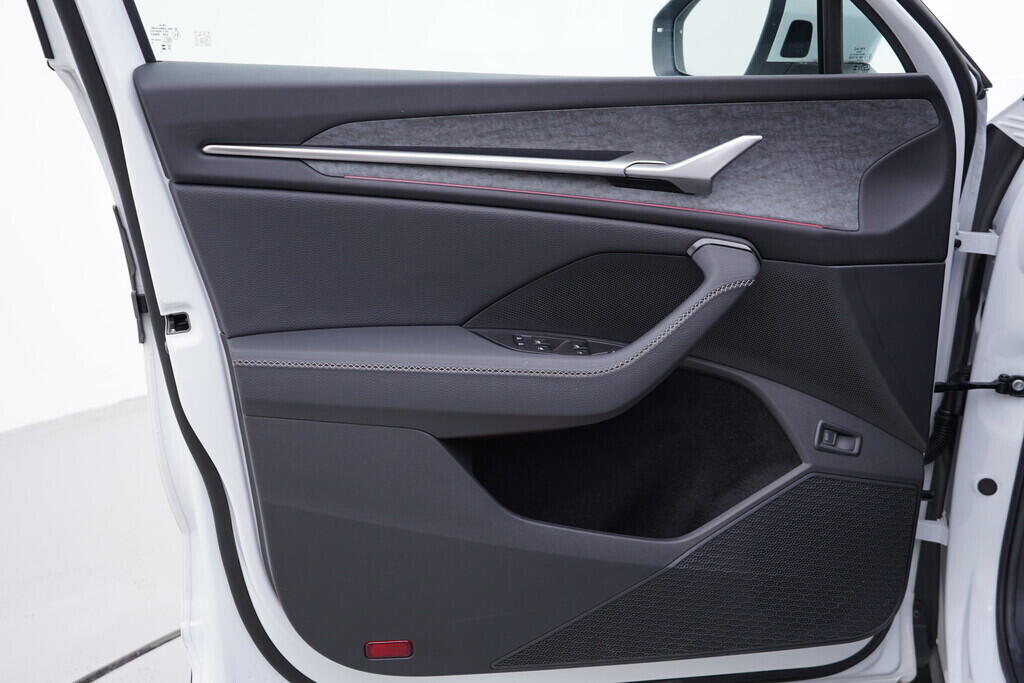 OV190V09041_19.webp_KODIAQ Selection 2.0 TDI 142 kW automat, DPH