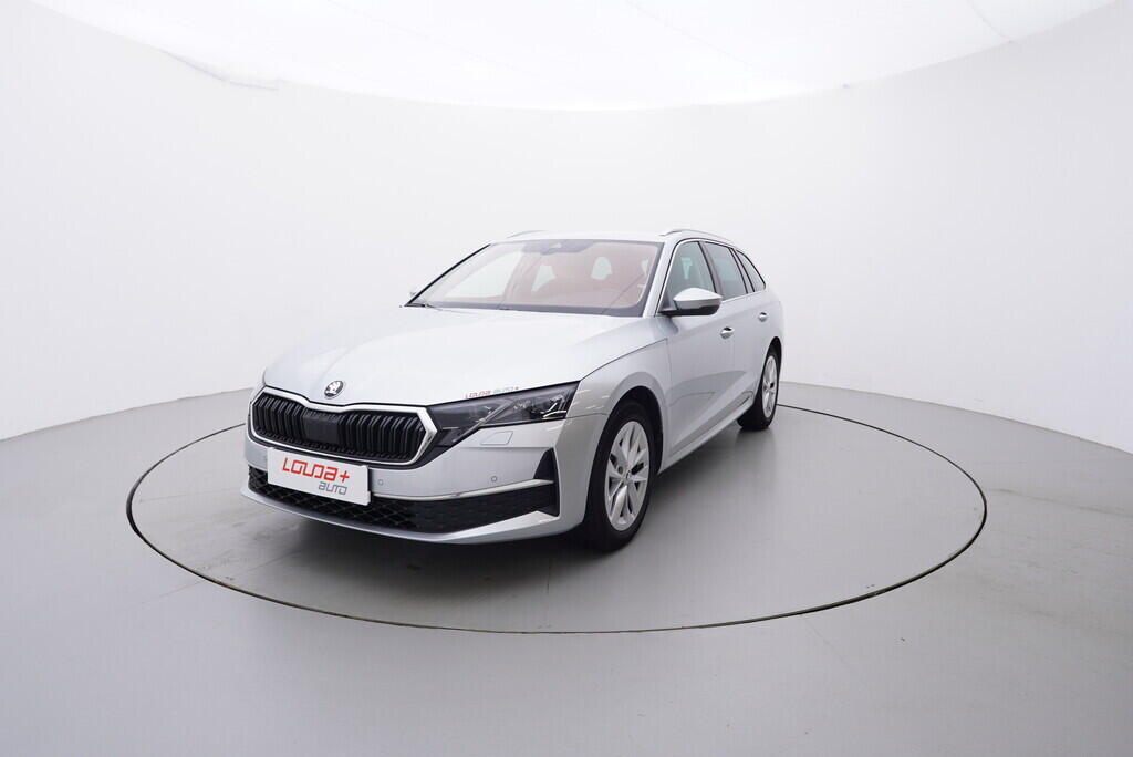 OV190V09043_10.webp_OCTAVIA Top Selection 1.5 TSI 110 kW manuál, DPH