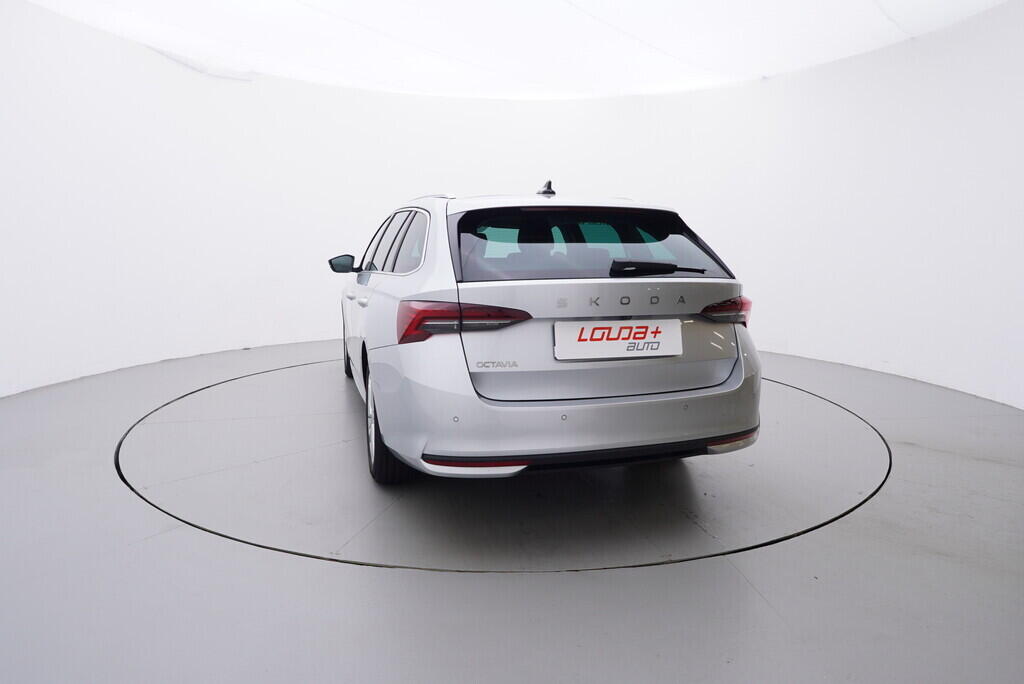 OV190V09043_13.webp_OCTAVIA Top Selection 1.5 TSI 110 kW manuál, DPH