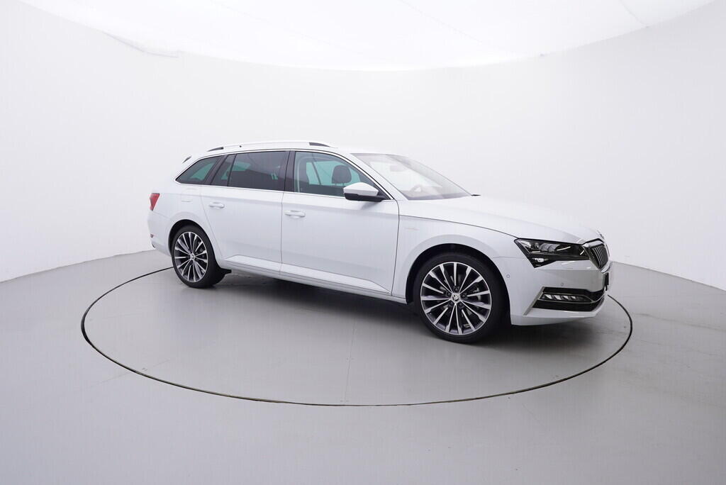 OV190V09047_16.webp_SUPERB L&K 1.4 TSI 1 kW automat, DPH