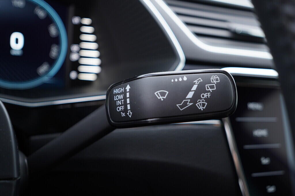 OV190V09047_27.webp_SUPERB L&K 1.4 TSI 1 kW automat, DPH