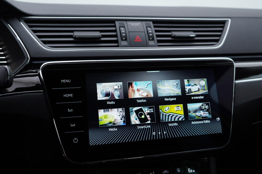 OV190V09047_30.webp_SUPERB L&K 1.4 TSI 1 kW automat, DPH