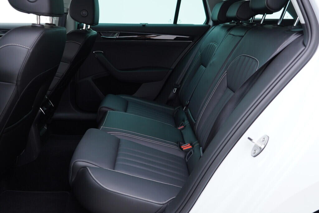 OV190V09047_39.webp_SUPERB L&K 1.4 TSI 1 kW automat, DPH