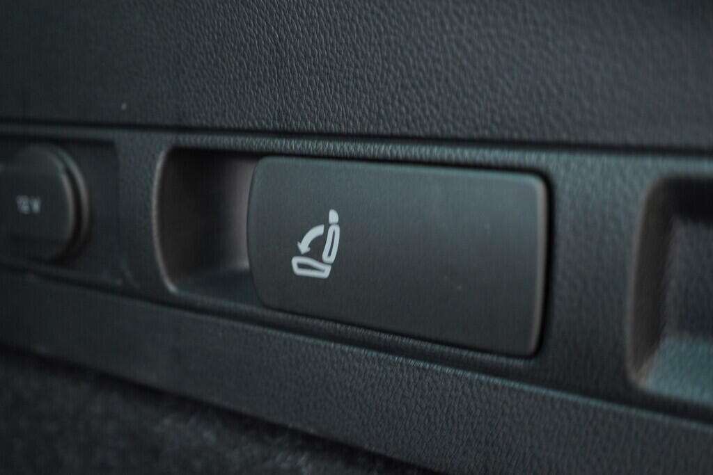 OV190V09047_41.webp_SUPERB L&K 1.4 TSI 1 kW automat, DPH