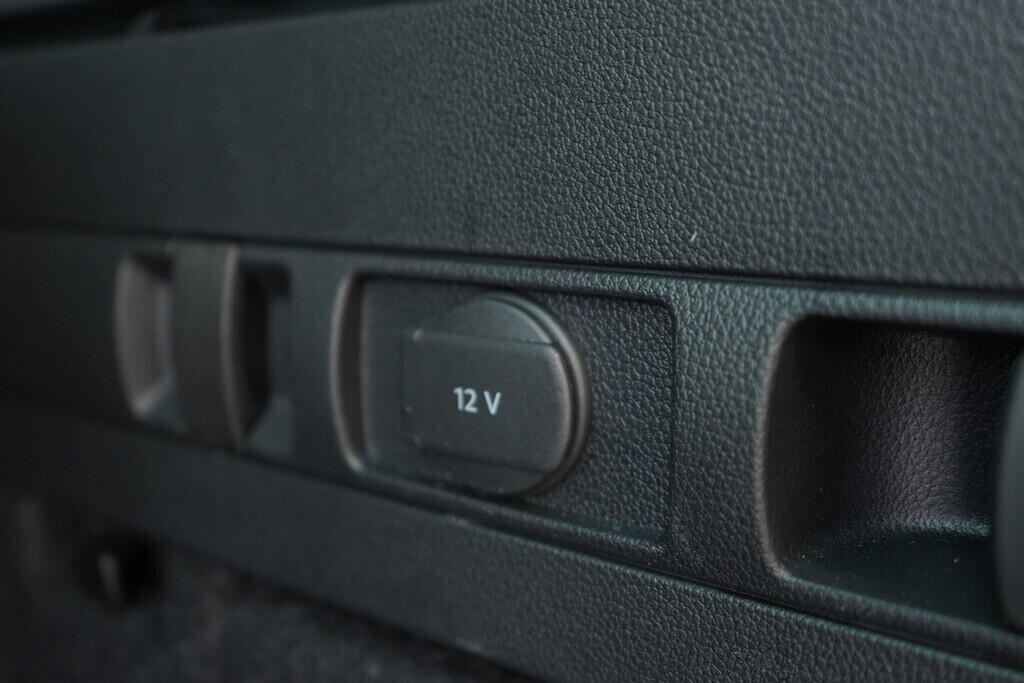 OV190V09047_42.webp_SUPERB L&K 1.4 TSI 1 kW automat, DPH