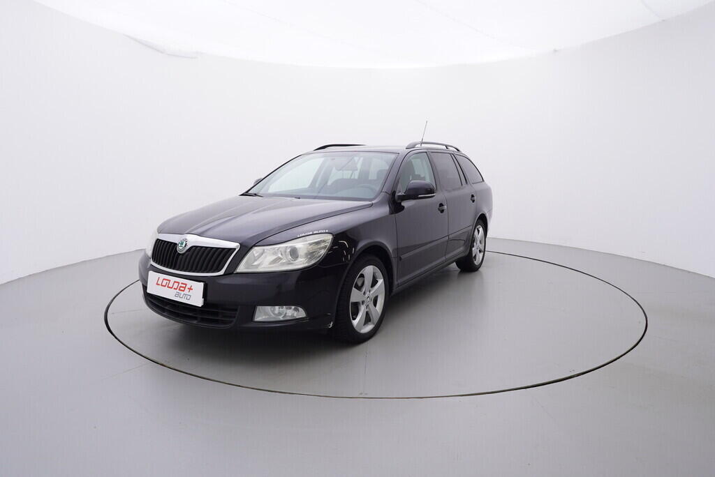 OV190V09049_10.webp_OCTAVIA Ambiente 2.0 TDI 103 kW manuál